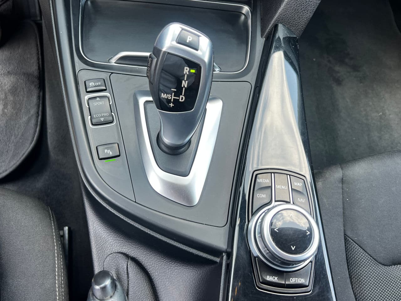 2017 BMW 418D — Miniatură 13