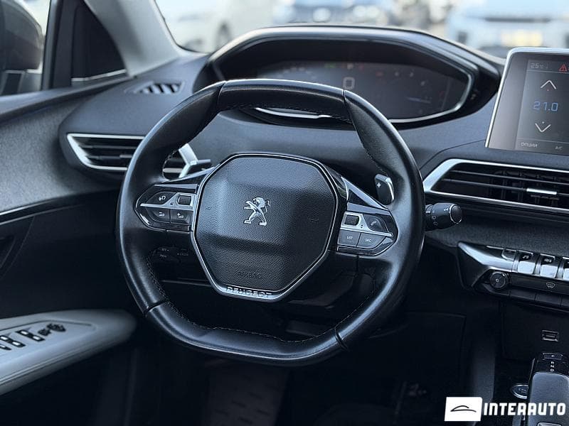 2018 Peugeot 3008 — Miniatură 12