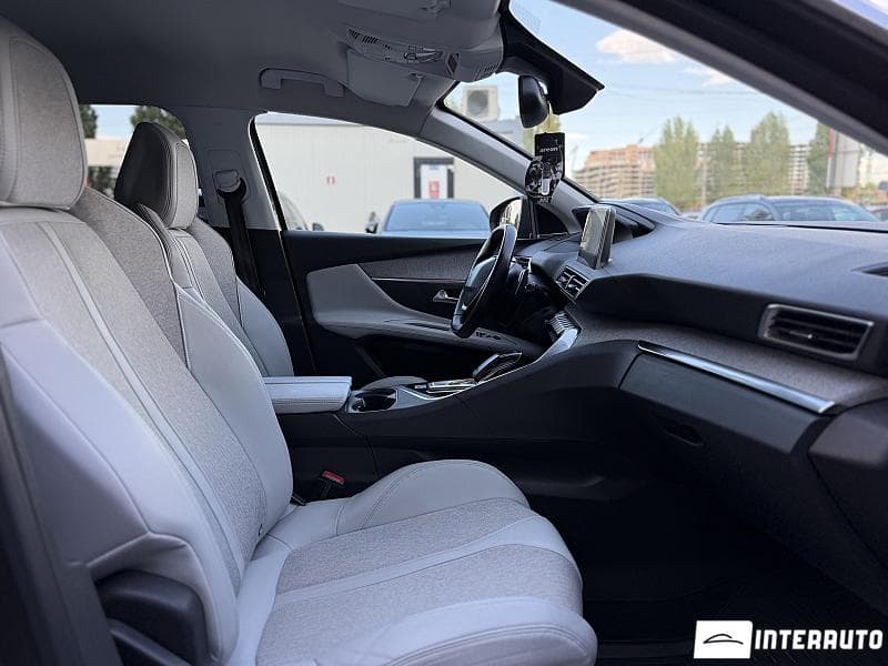2018 Peugeot 3008 — Miniatură 21
