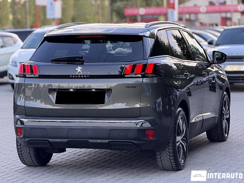 2018 Peugeot 3008 — Miniatură 4