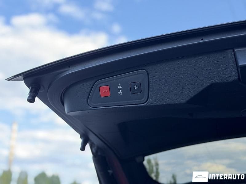 2018 Peugeot 3008 — Miniatură 23