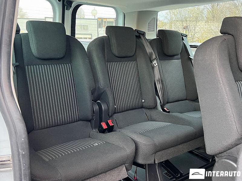 2017 Ford Transit — Miniatură 7