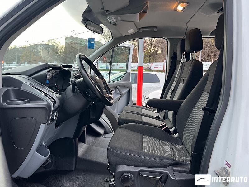 2017 Ford Transit — Miniatură 5