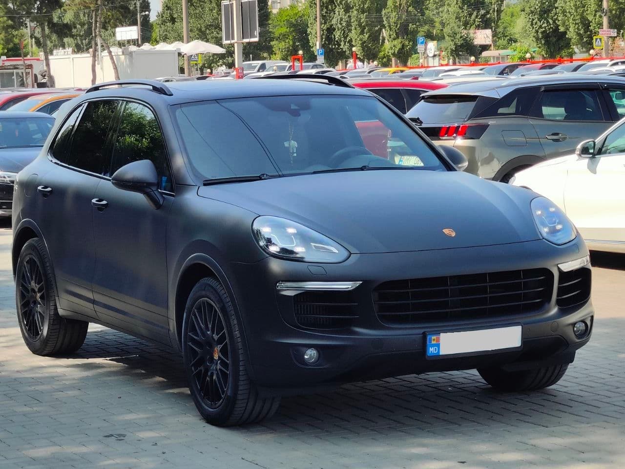 2016 Porsche Cayenne — Miniatură 3