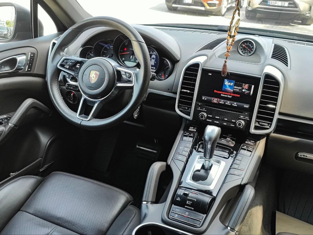 2016 Porsche Cayenne — Miniatură 10