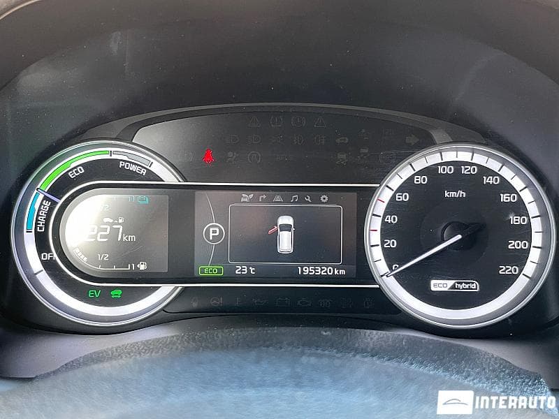 2016 Kia Niro — Miniatură 9
