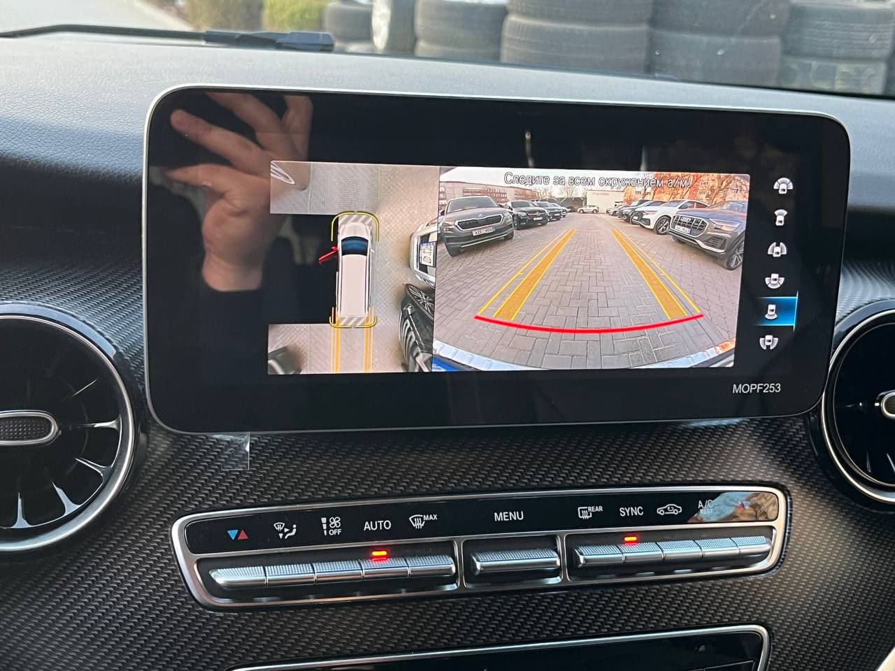 2020 Mercedes V 300 — Miniatură 11