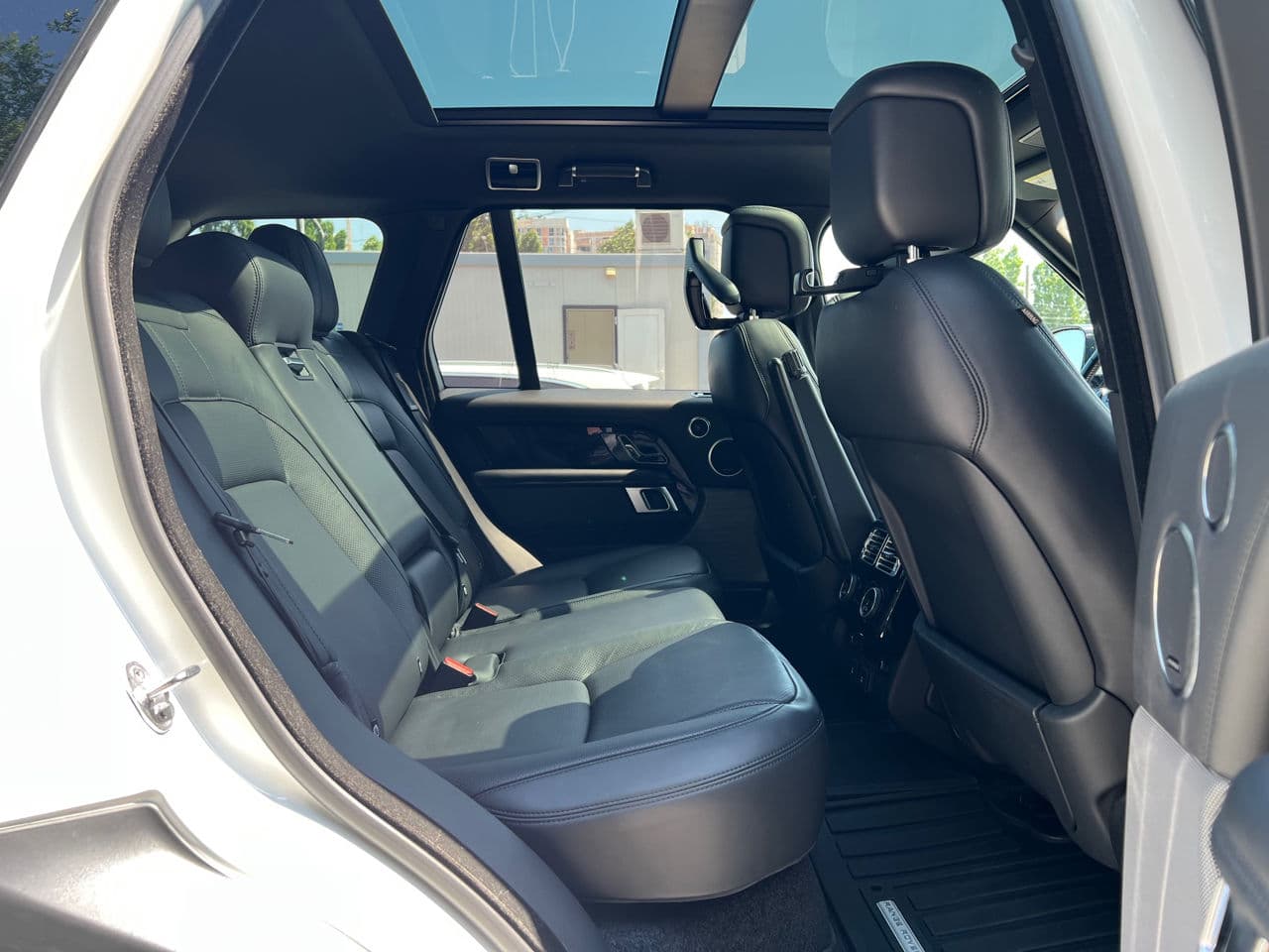 2020 Land Rover Range Rover Vogue — Miniatură 15