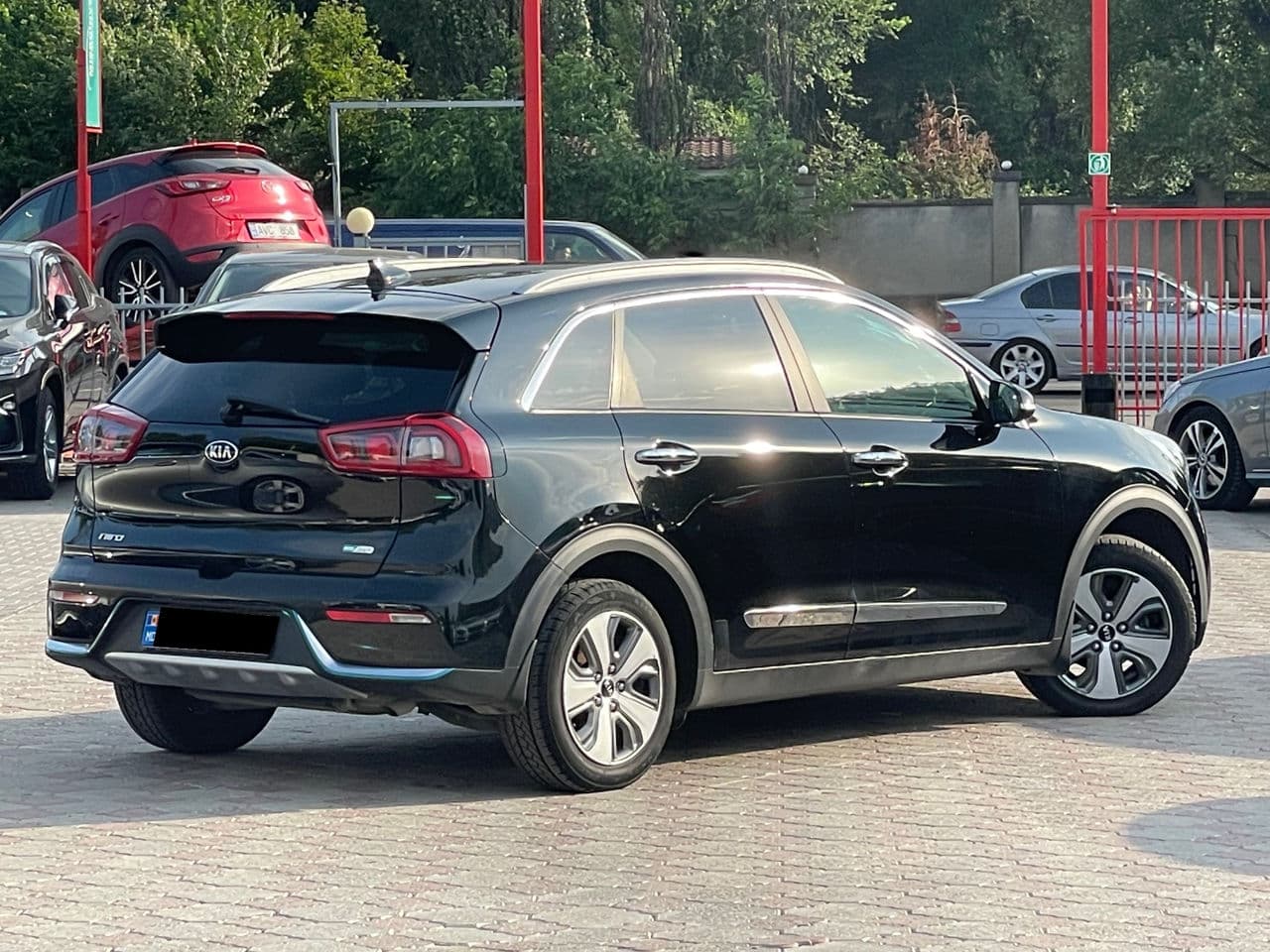 2018 Kia Niro — Miniatură 3