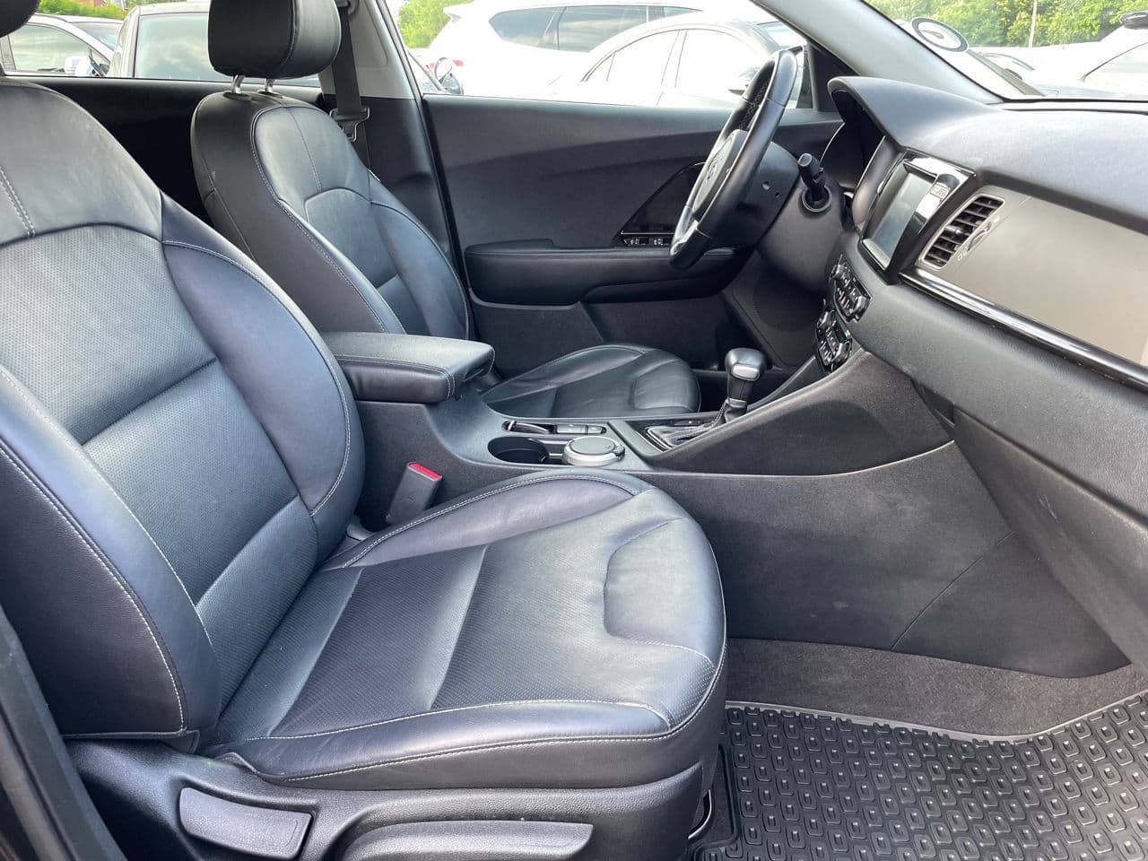 2018 Kia Niro — Miniatură 17