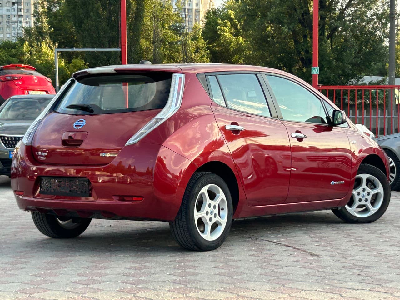 2011 Nissan Leaf — Miniatură 3