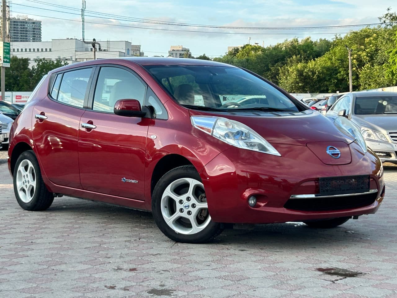 2011 Nissan Leaf — Miniatură 4
