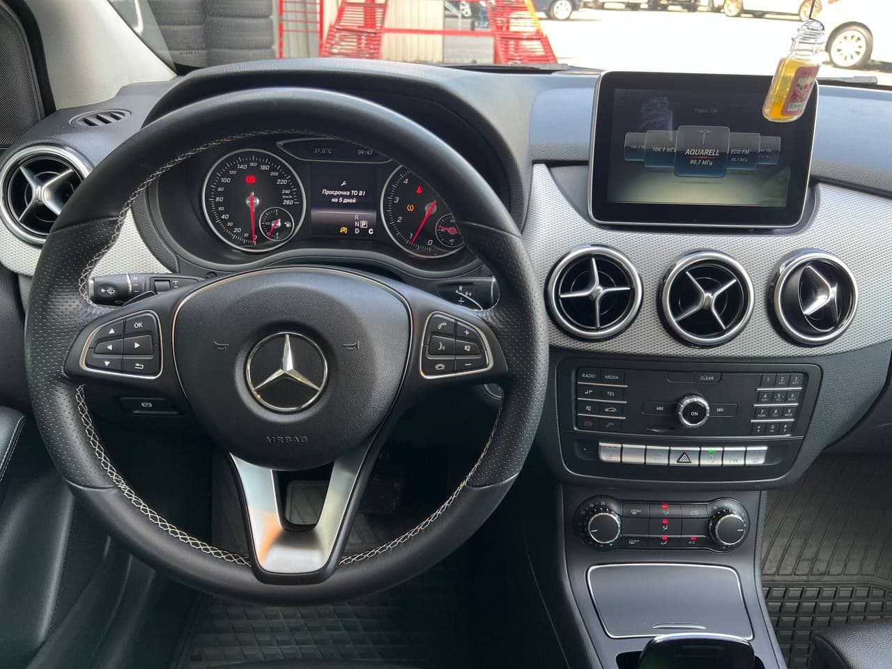 2016 Mercedes B 180 — Miniatură 8