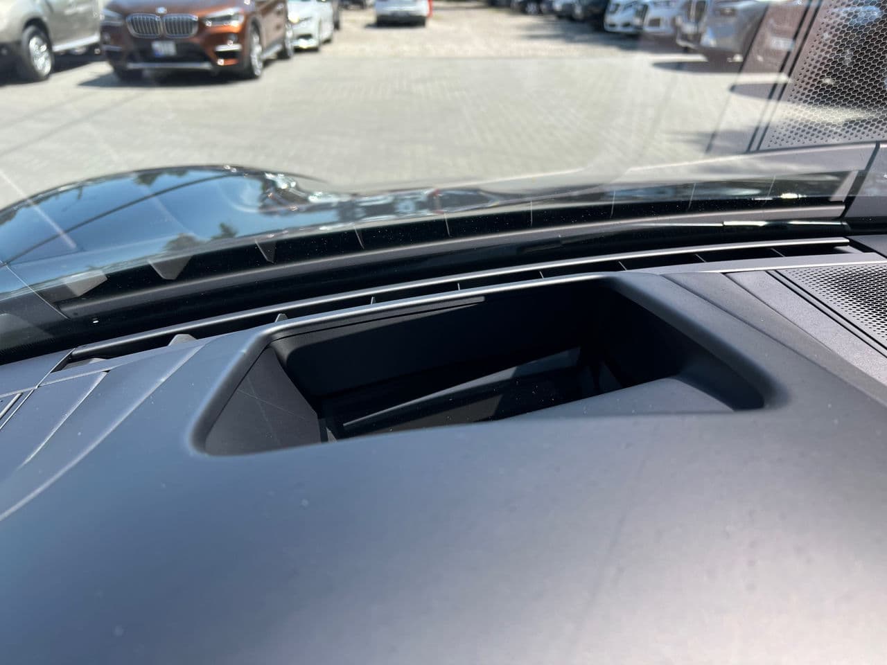 2021 Porsche Taycan 4S — Miniatură 12