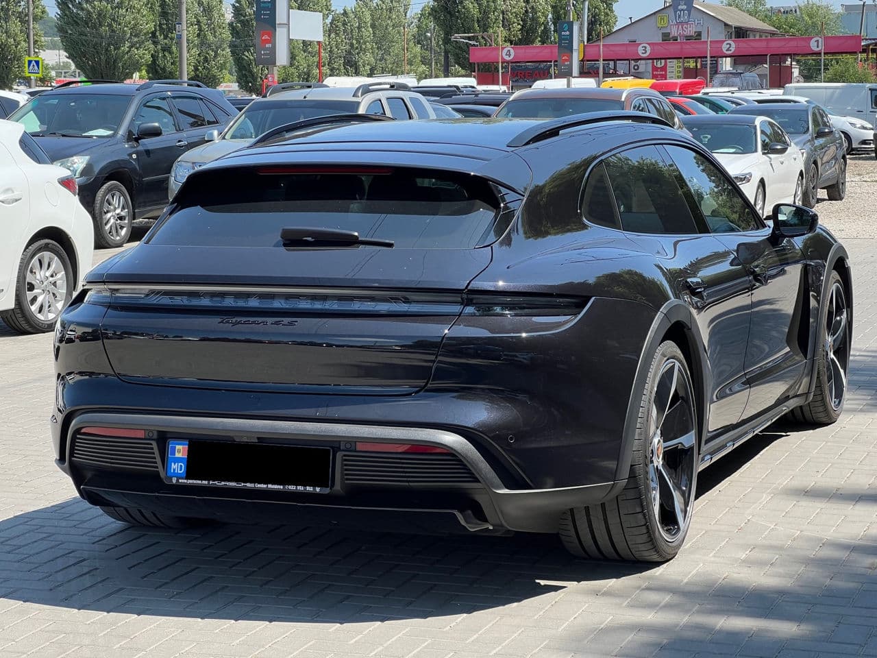 2021 Porsche Taycan 4S — Miniatură 2
