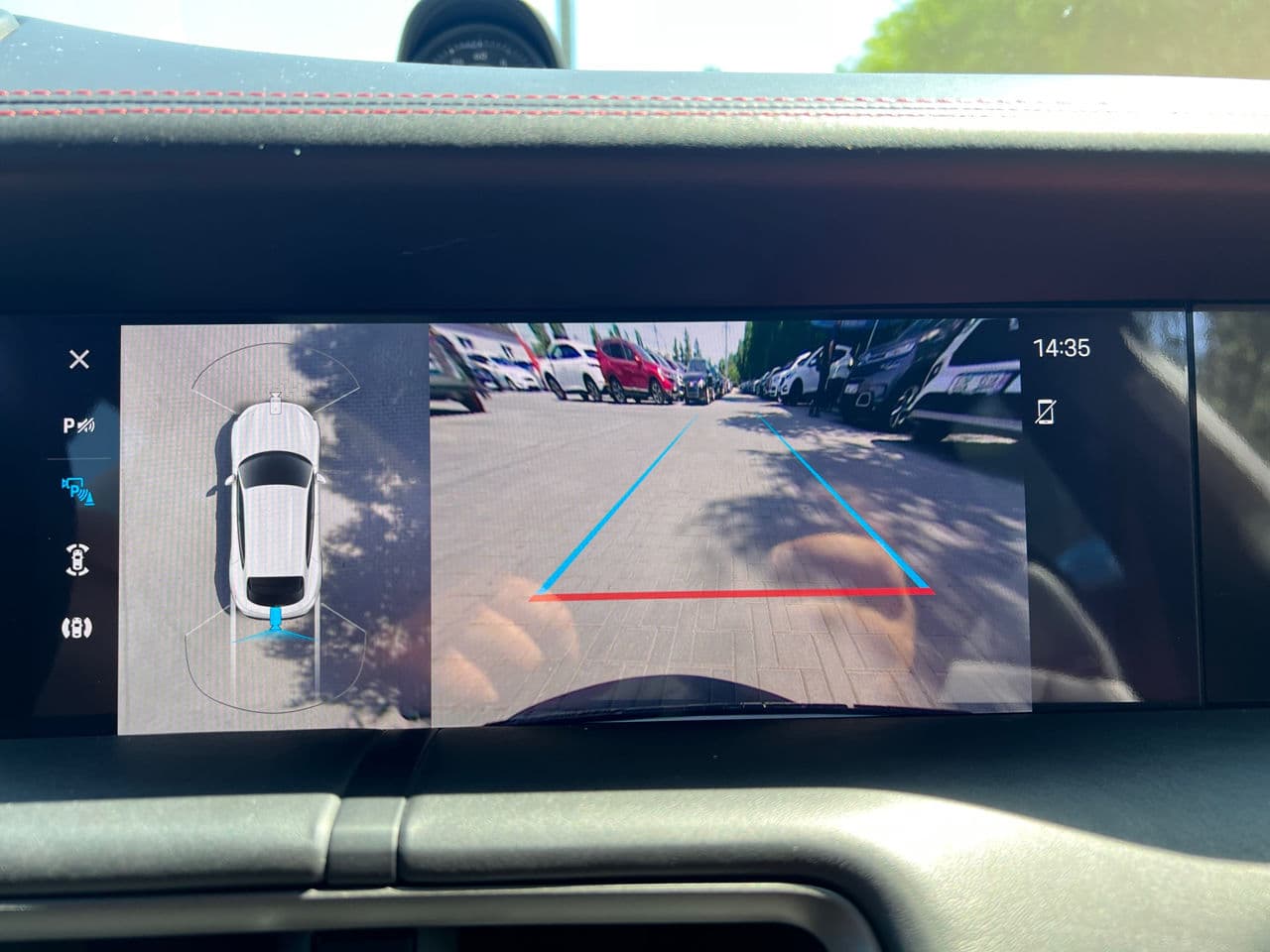 2021 Porsche Taycan 4S — Miniatură 14