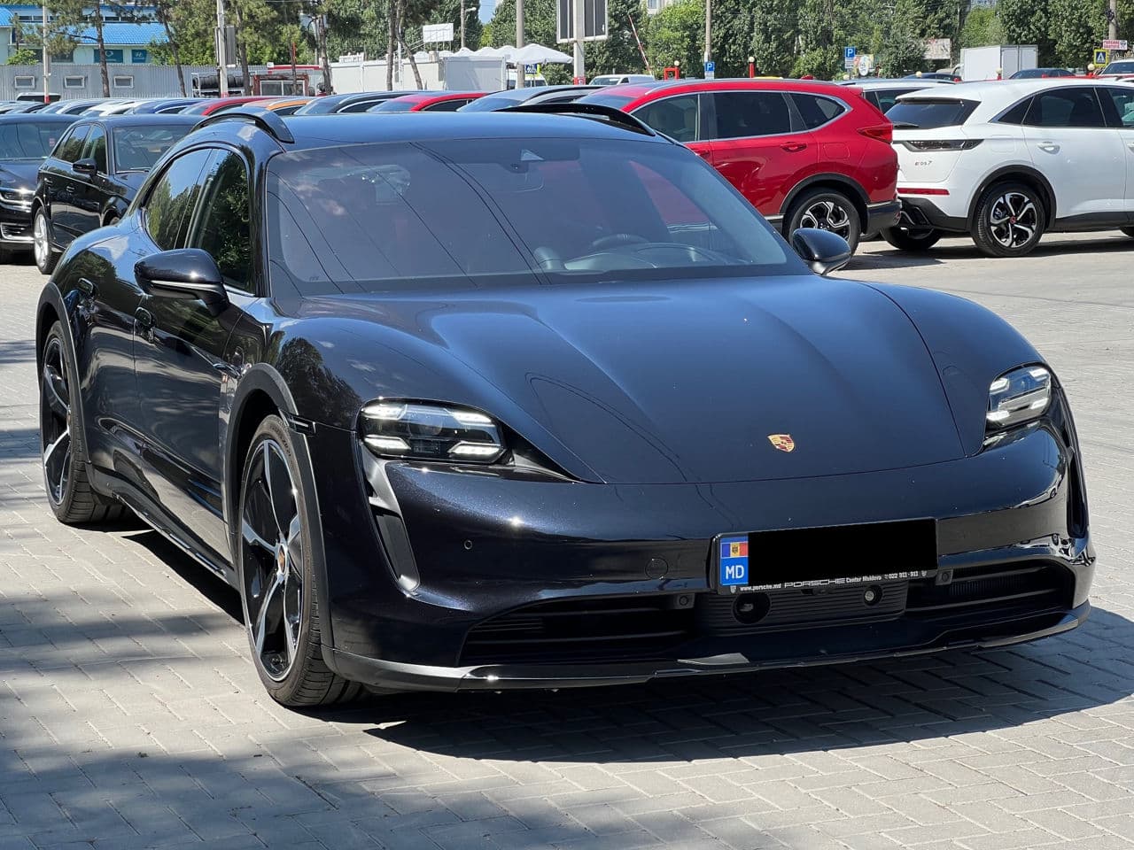 2021 Porsche Taycan 4S — Miniatură 3