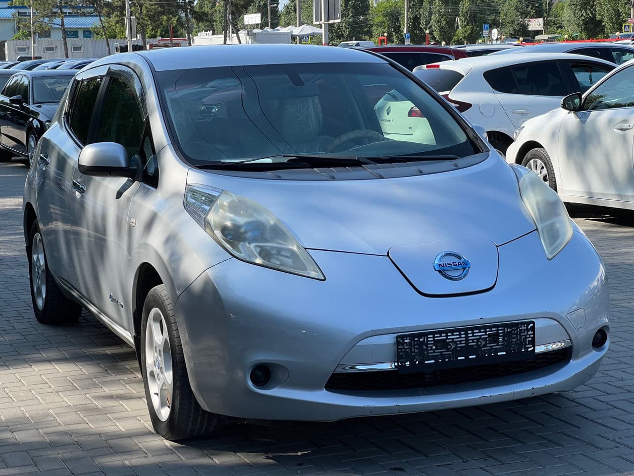 2011 Nissan Leaf — Miniatură 3