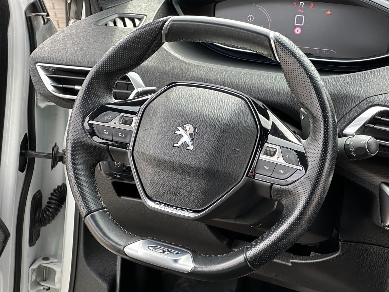 2022 Peugeot 3008 — Miniatură 7