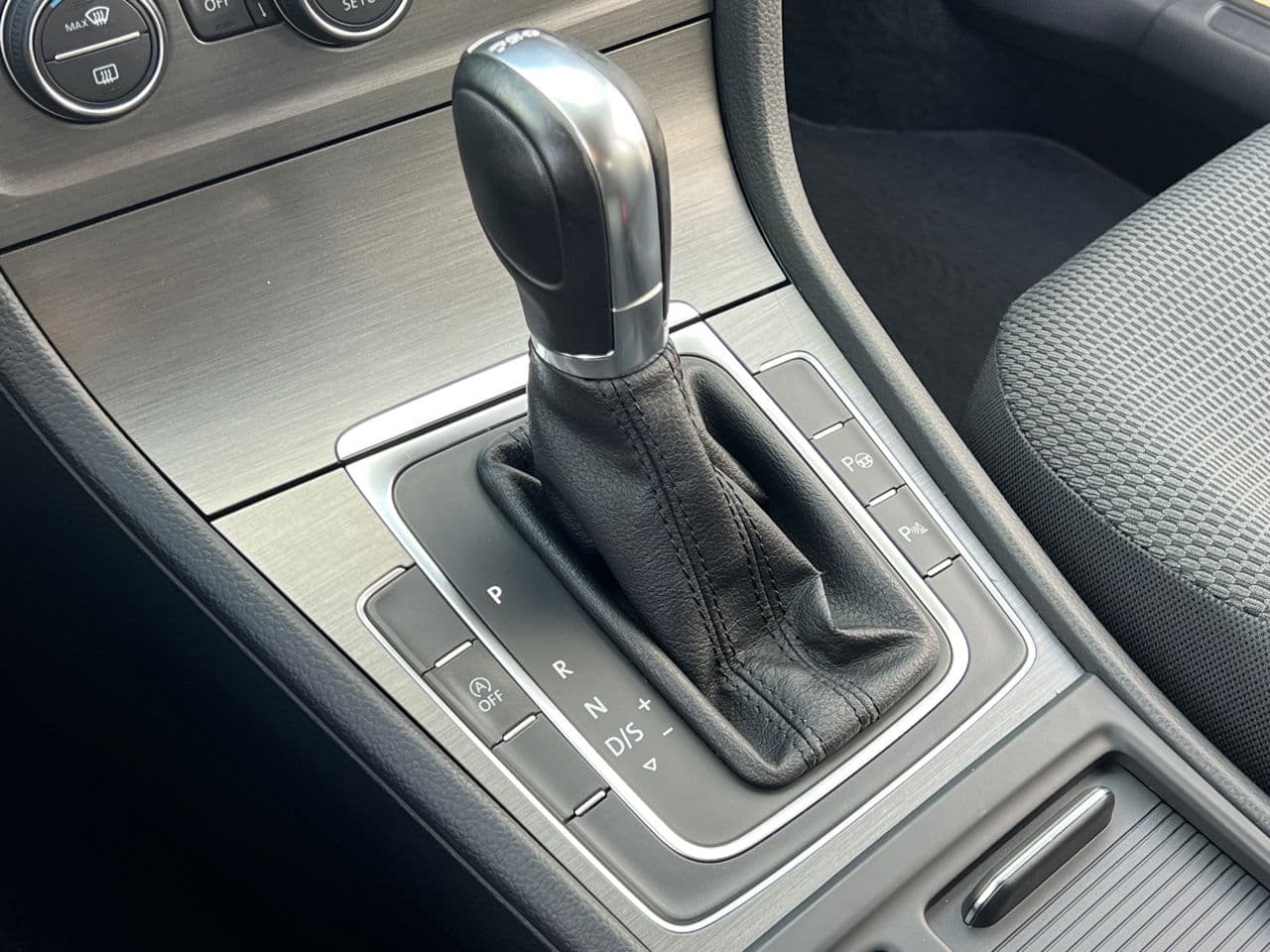 2013 Volkswagen Golf — Miniatură 11