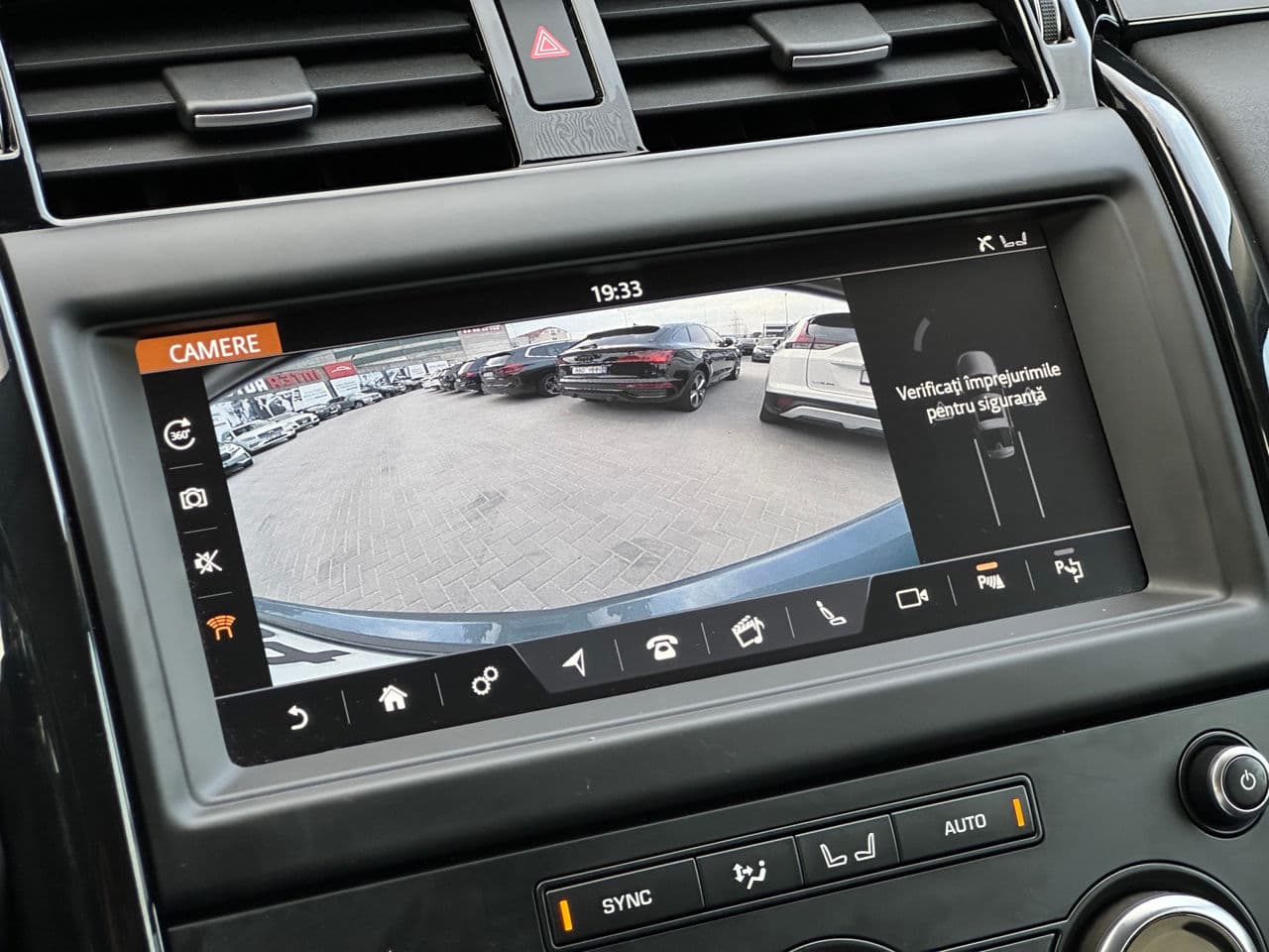 2019 Land Rover Discovery — Miniatură 10