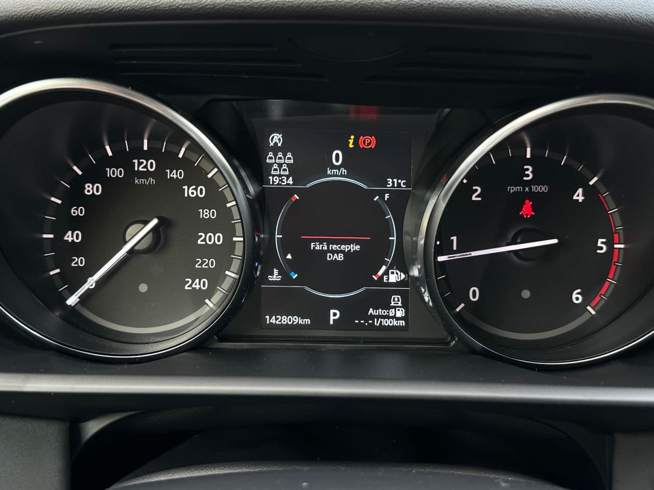 2019 Land Rover Discovery — Miniatură 8