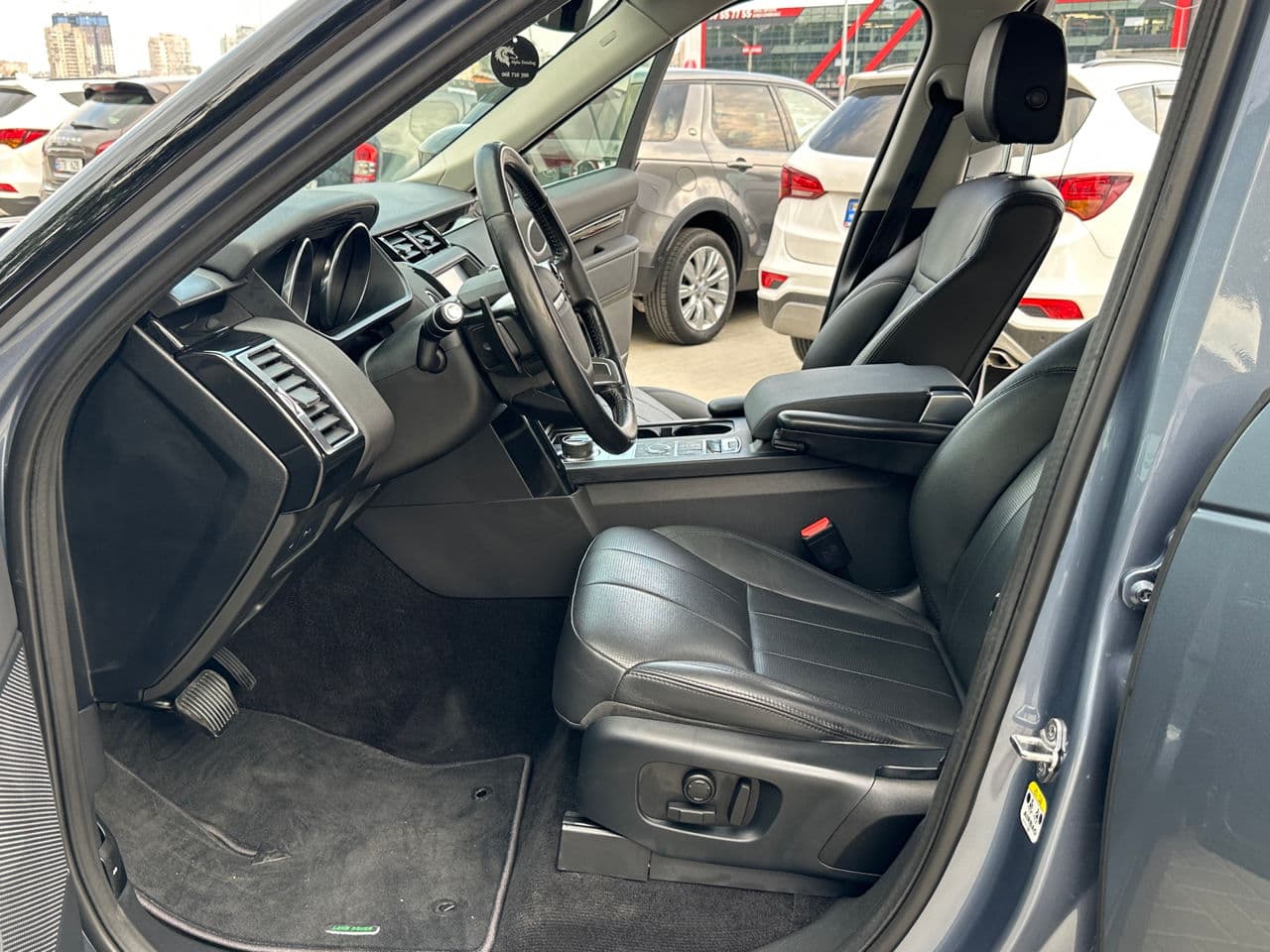 2019 Land Rover Discovery — Miniatură 5
