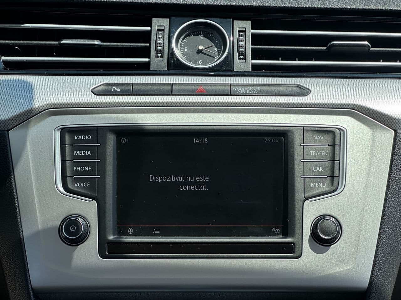 2016 Volkswagen Passat — Miniatură 9