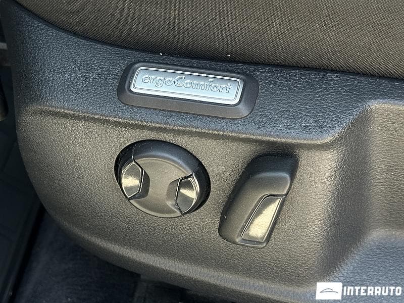 2016 Volkswagen Passat — Miniatură 20