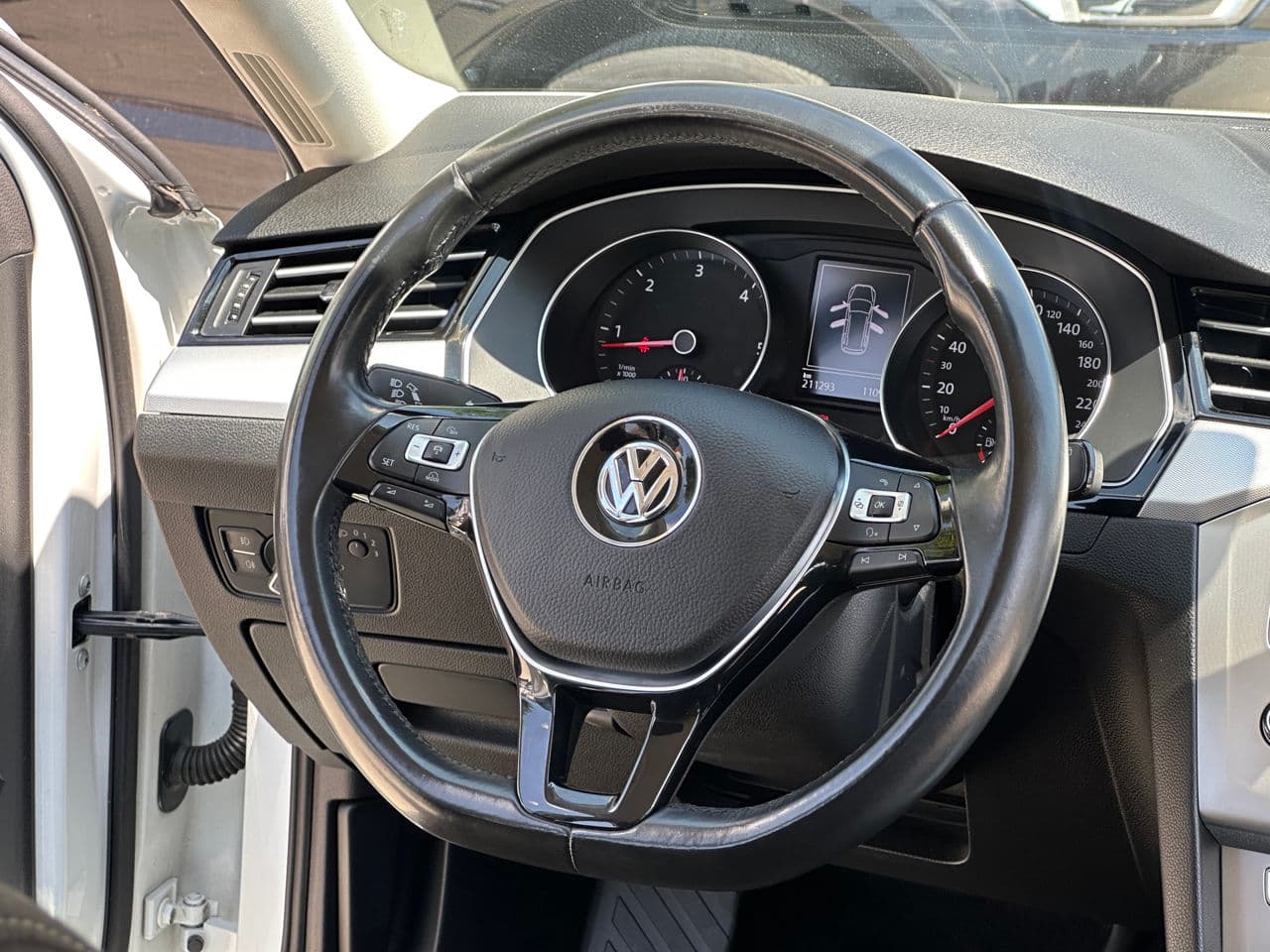 2016 Volkswagen Passat — Miniatură 7