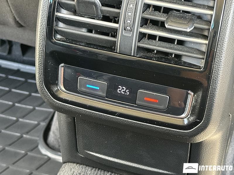 2016 Volkswagen Passat — Miniatură 14