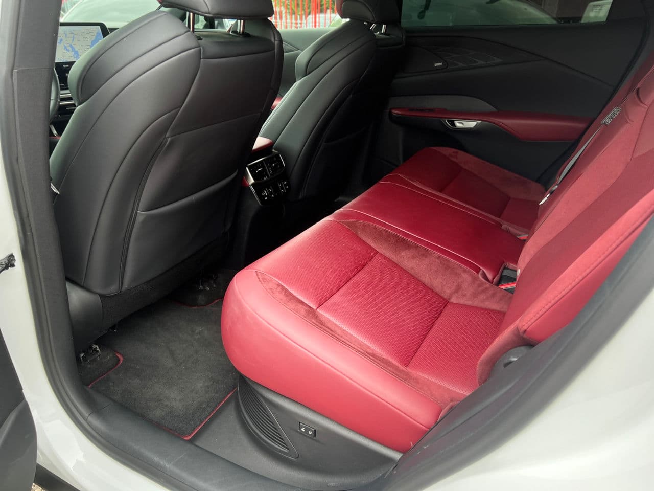 2024 Lexus RX 500h — Miniatură 21