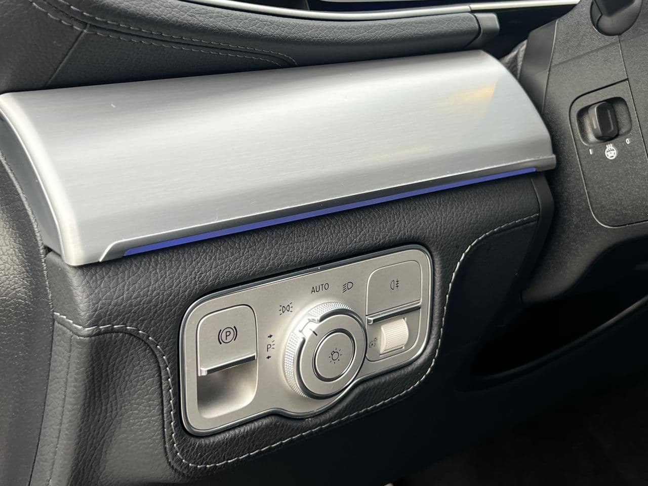 2020 Mercedes GLE 300d — Miniatură 21