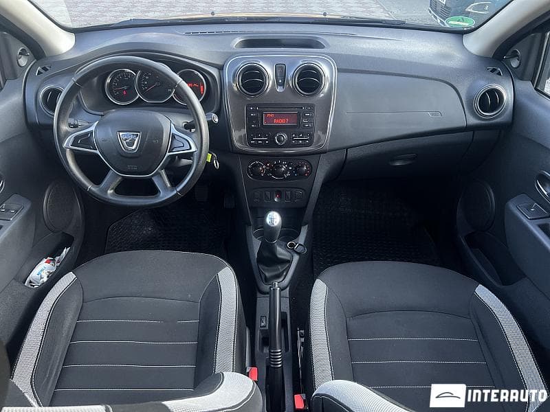2017 Dacia Sandero Stepway — Miniatură 11