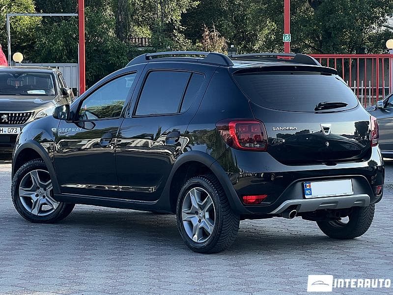 2017 Dacia Sandero Stepway — Miniatură 3