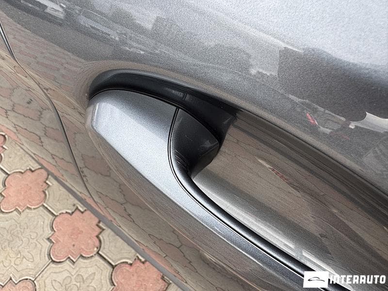 2019 BMW 530e — Miniatură 5