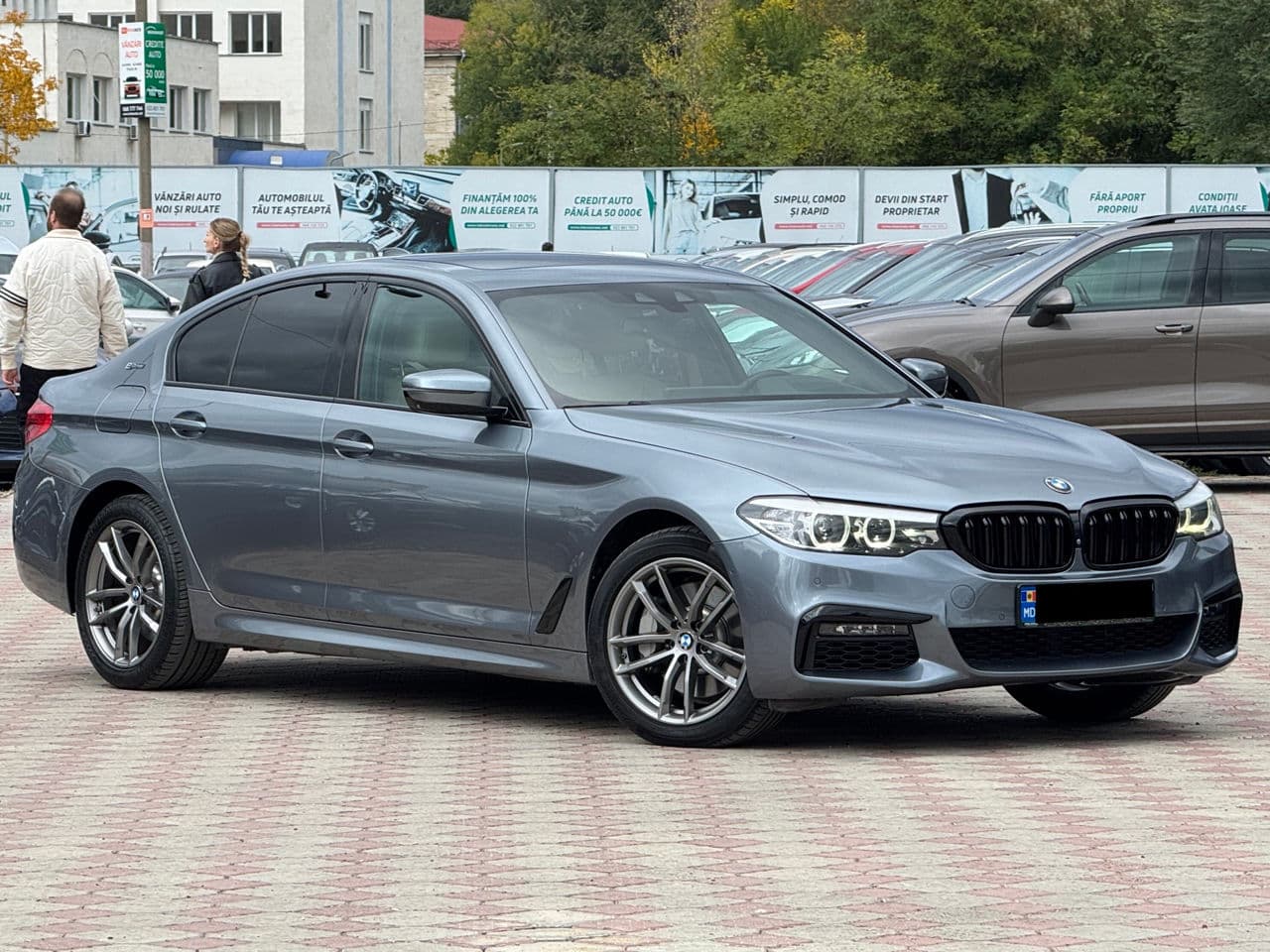 2019 BMW 530e — Miniatură 4