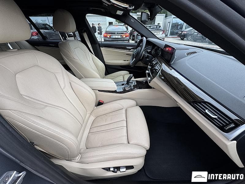 2019 BMW 530e — Miniatură 19