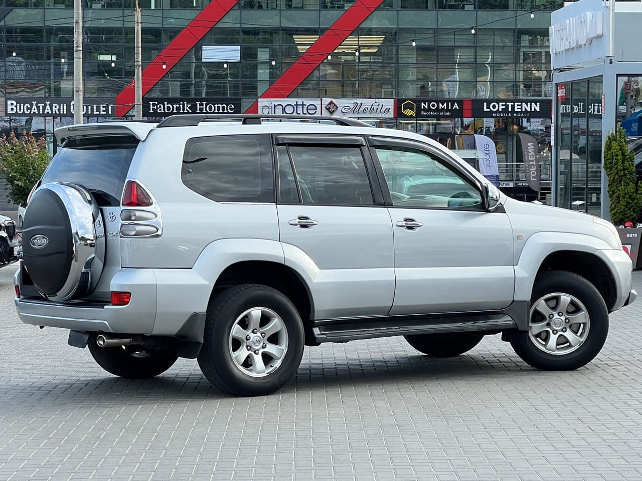 2004 Toyota Land Cruiser Prado — Miniatură 3