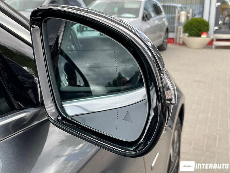 2019 Mercedes E 300de — Miniatură 5