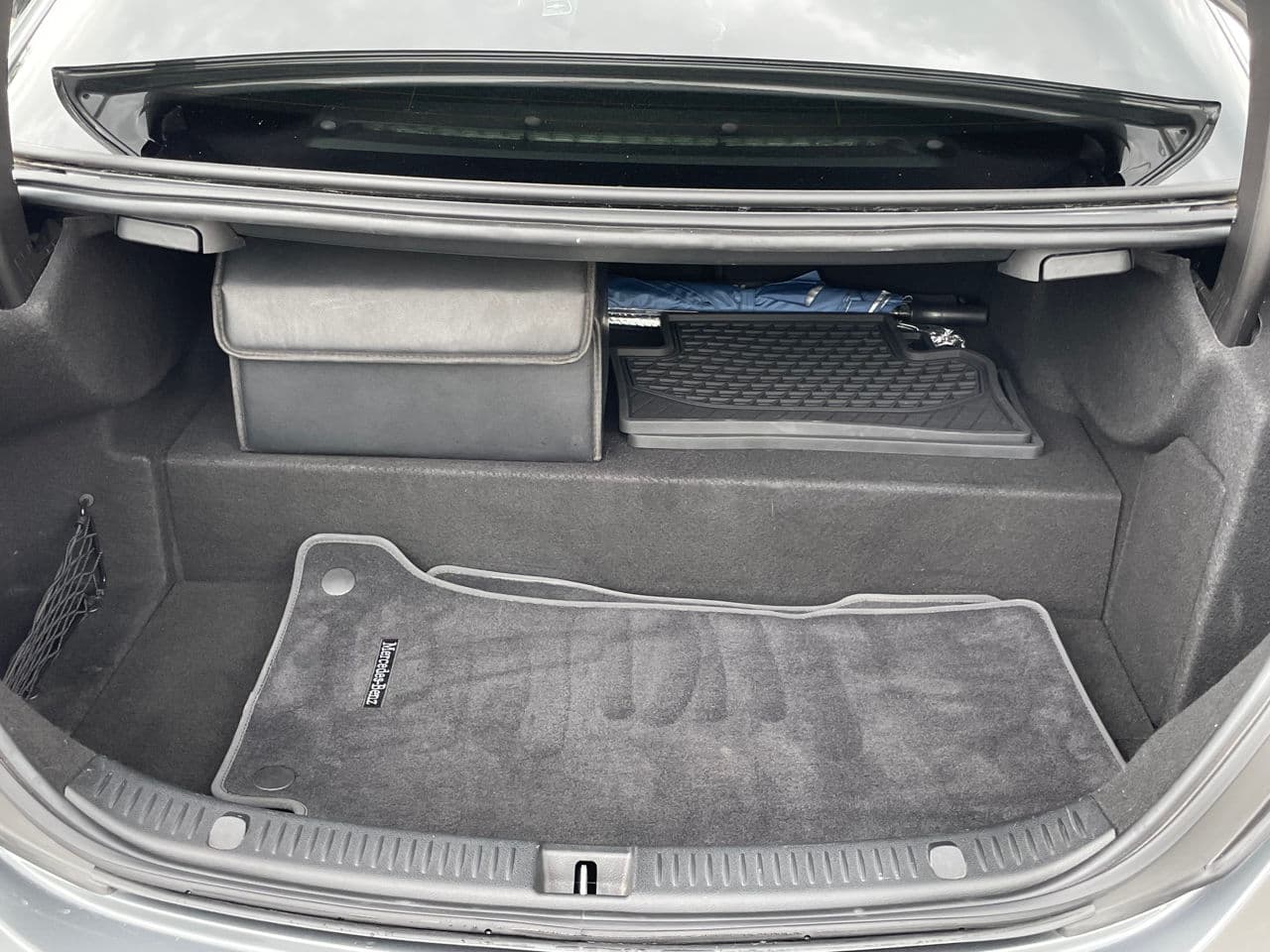 2019 Mercedes E 300de — Miniatură 23