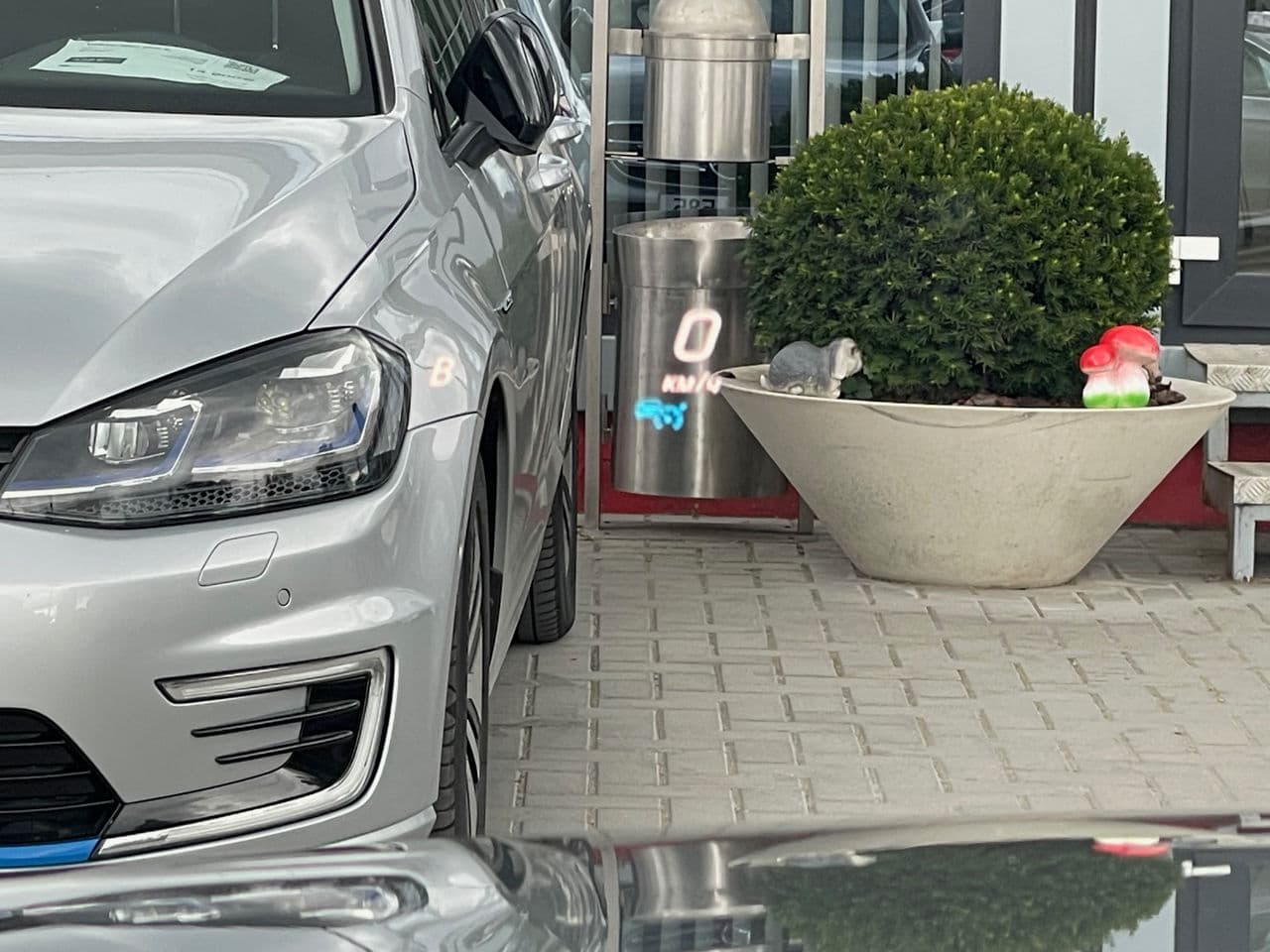2019 Mercedes E 300de — Miniatură 16