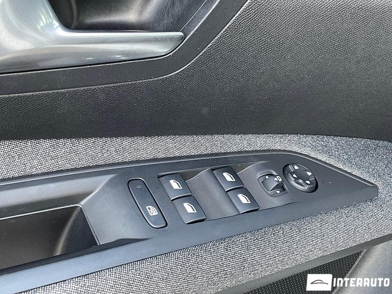 2019 Peugeot 3008 — Miniatură 6