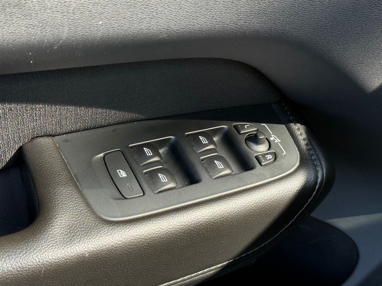 2018 Volvo XC 60 — Miniatură 8