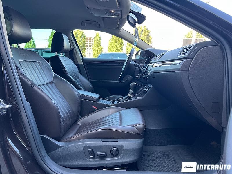 2017 Skoda Superb — Miniatură 20
