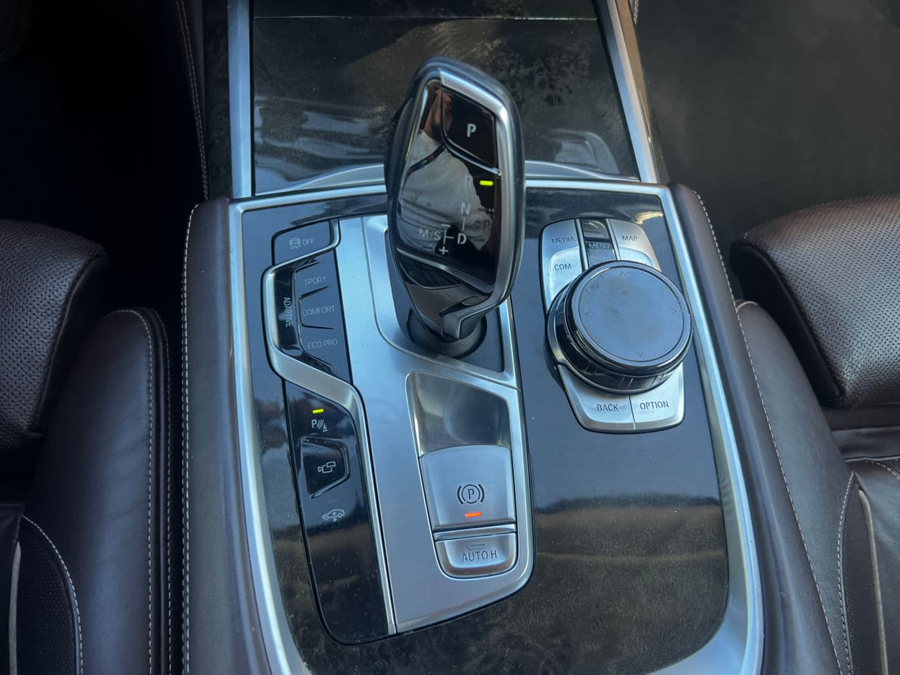 2016 BMW 740 — Miniatură 16