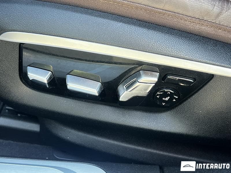 2016 BMW 740 — Miniatură 19