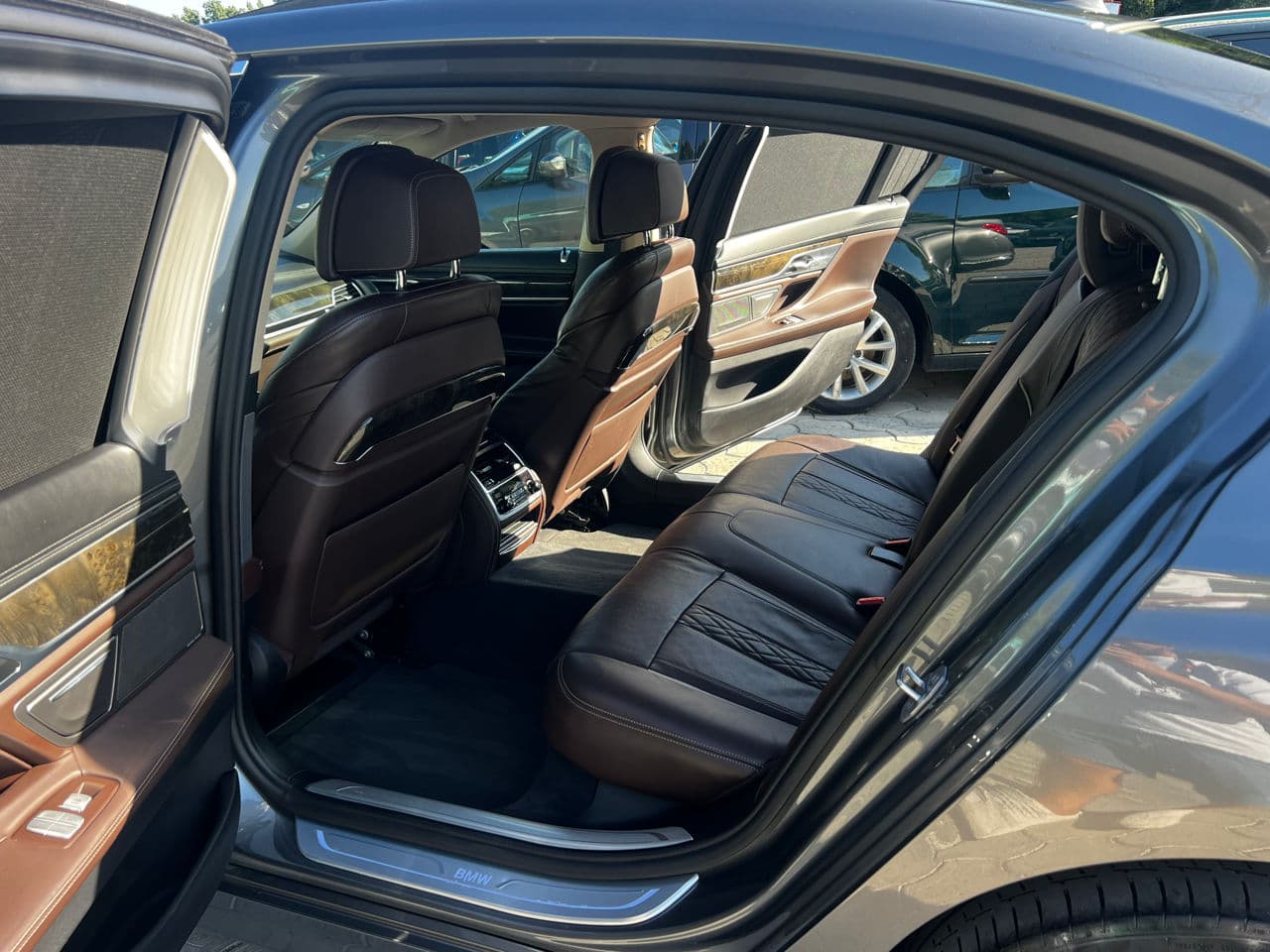 2016 BMW 740 — Miniatură 8