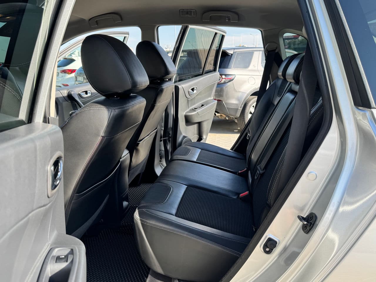 2015 Renault Koleos — Miniatură 12