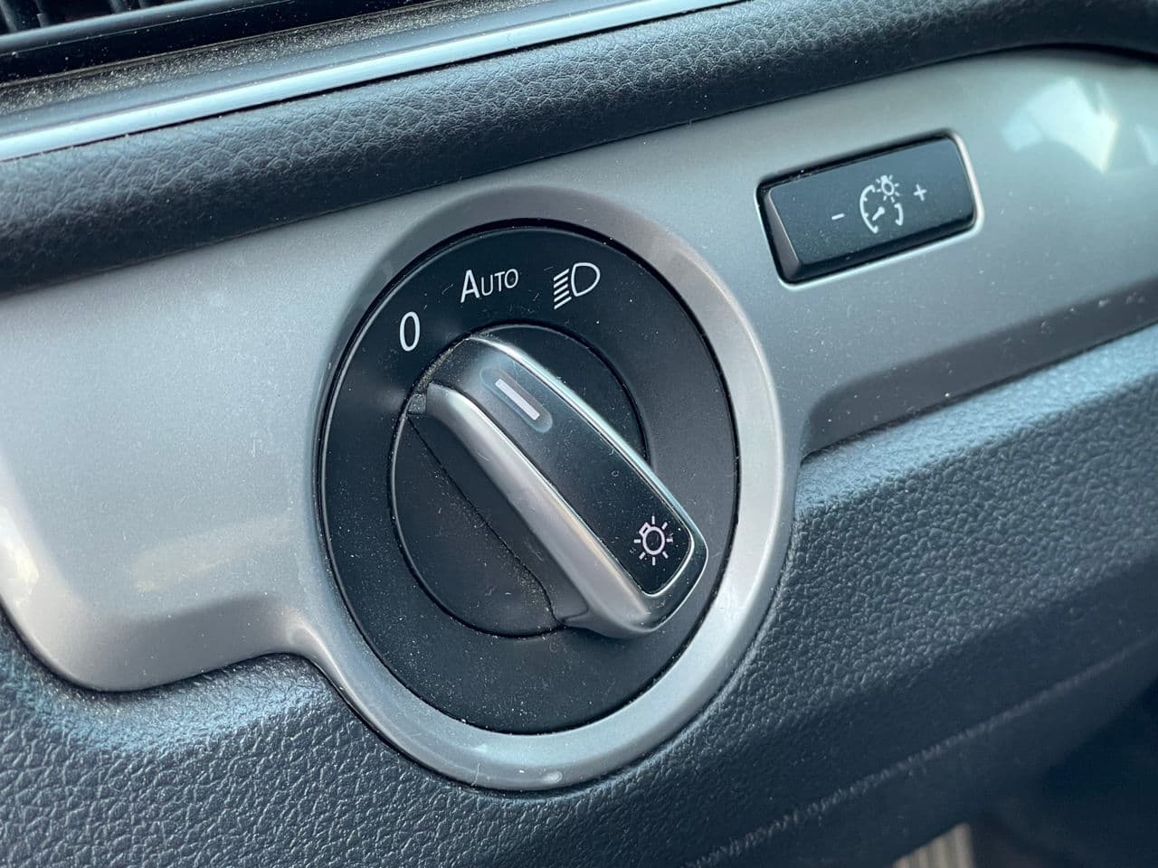 2014 Volkswagen Passat — Miniatură 7